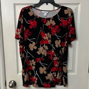 Liz Claiborne Black and Red Floral Short Sleeve Top